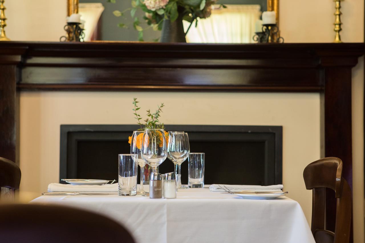 Petersons Armidale Winery And Guesthouse מראה חיצוני תמונה